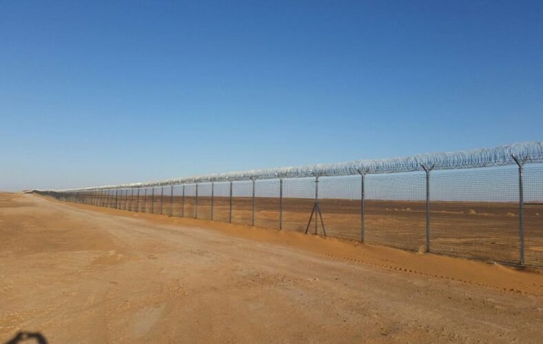 d6ecbcc6-7dad-4992-9f43-5b6e85504cb8